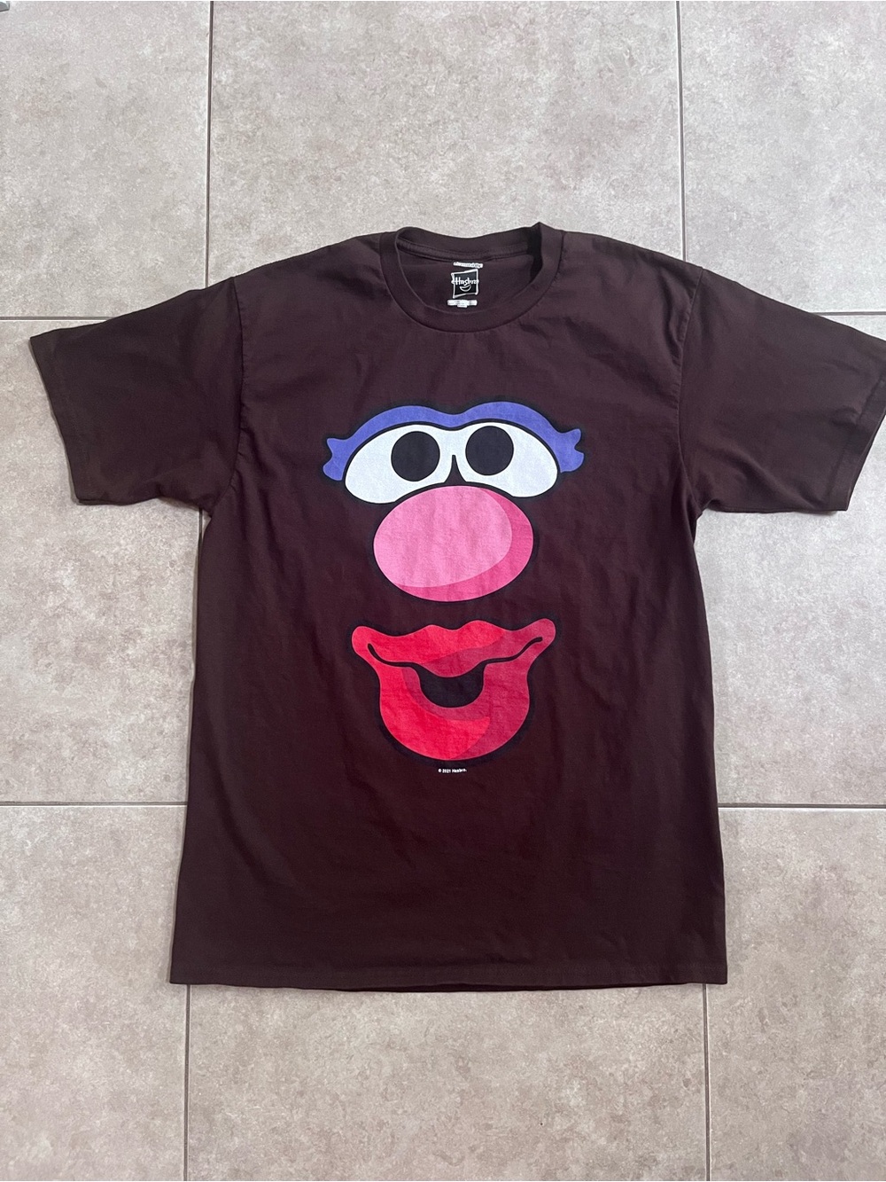 Brown Hasbro 2021 Mr. Potato Head graphic tee T-shirt Medium